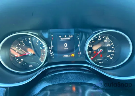 2018 Jeep Compass Latitude z USA, uszkodzony, nr VIN 3C4NJDBB2JT483830